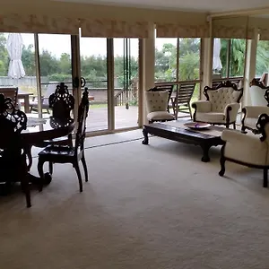 Hilltop Hideaway Yandina