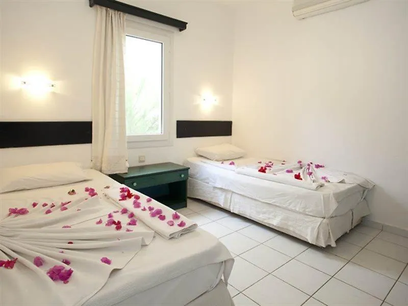 Maison 48 Apart Hotel Gumbet 3*,